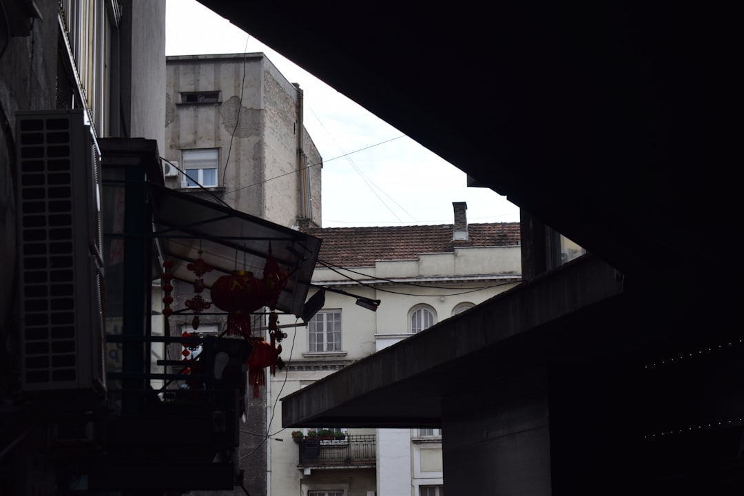 cta-bg buildings-seen-from-a-dark-alleyway-6gletrwq1sm